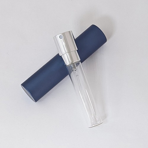 Lightweight travel size empty retractable 8ml purse atomizer multiuse item for fragrance facial mist and alcohol container