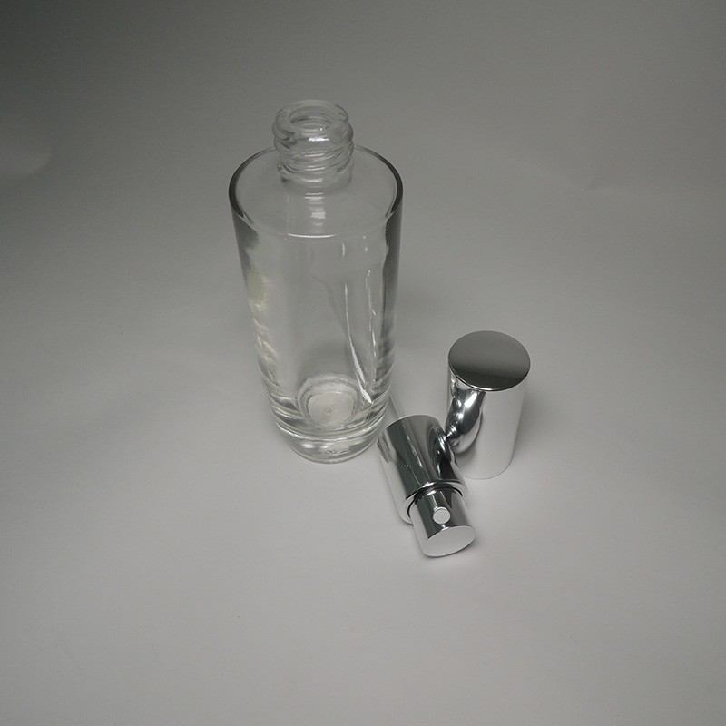 Custom scent empty 60ml glass bottle for EDP and EDT fragrance packaging 18/415 screw neck refillable glass bottle with aluminum sprayer